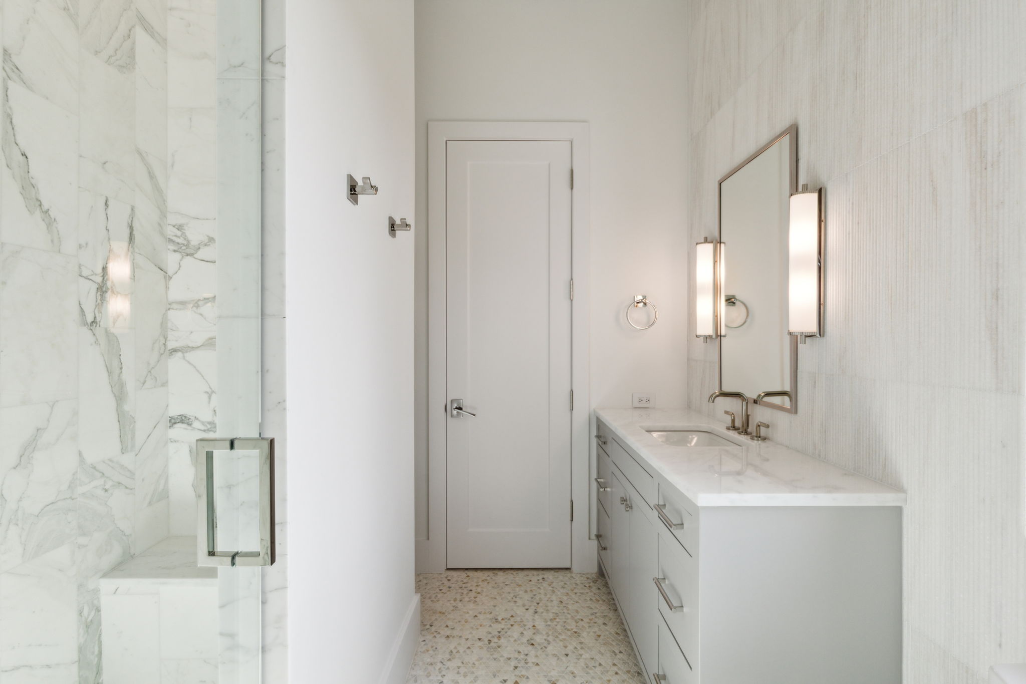 2600 Magnolia Circle — Bathroom 1