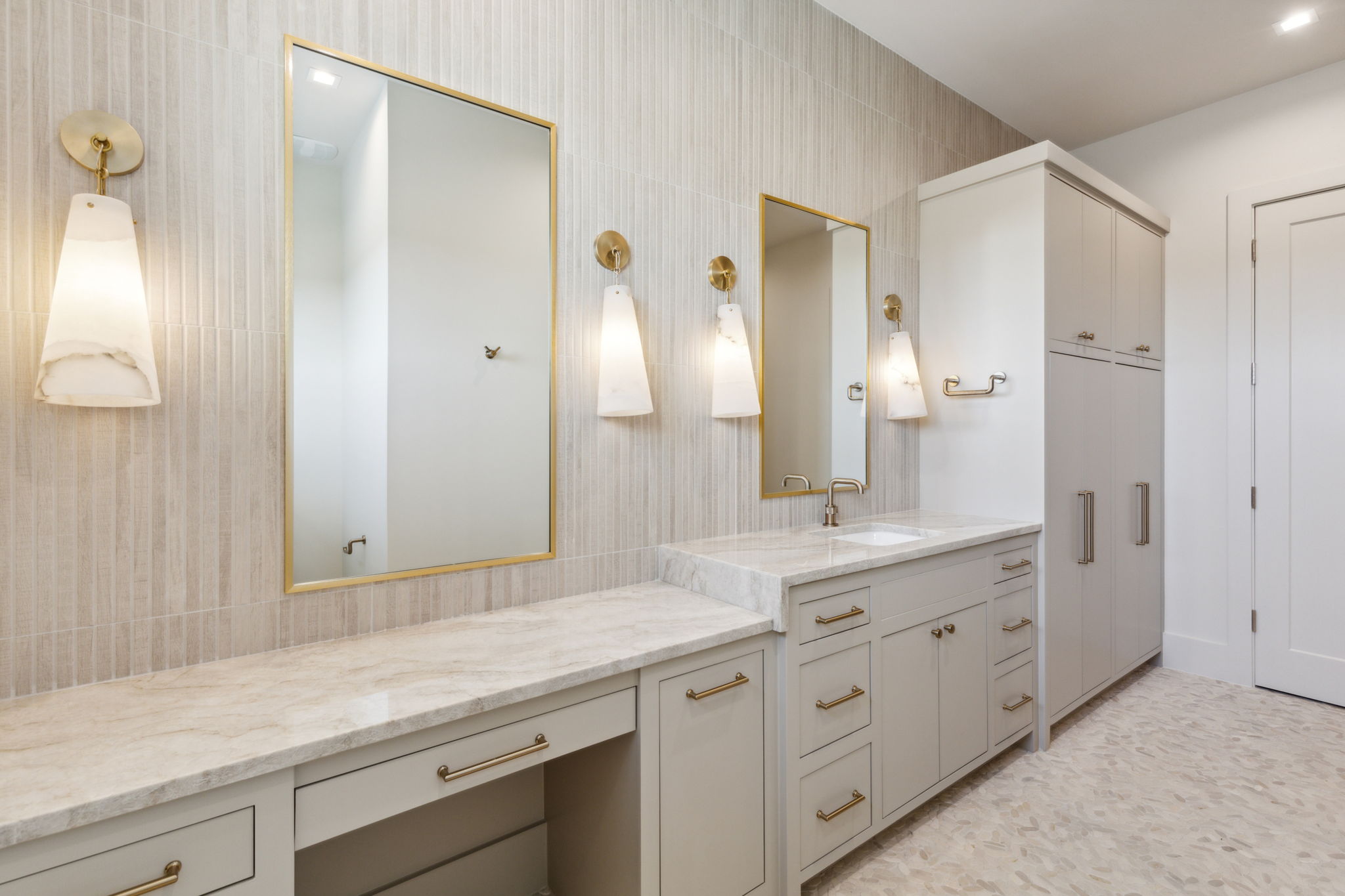 2600 Magnolia Circle — Bathroom 2