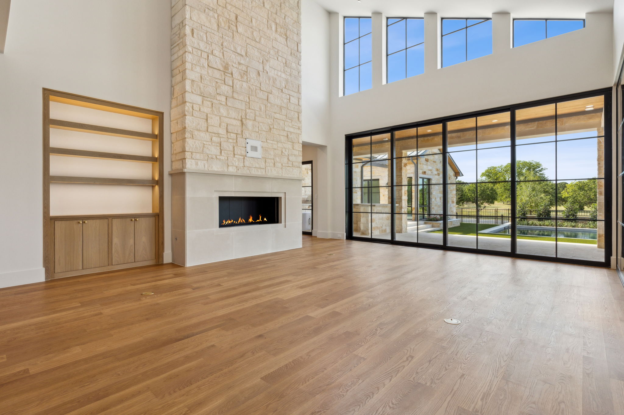 2600 Magnolia Circle — Great Room 2
