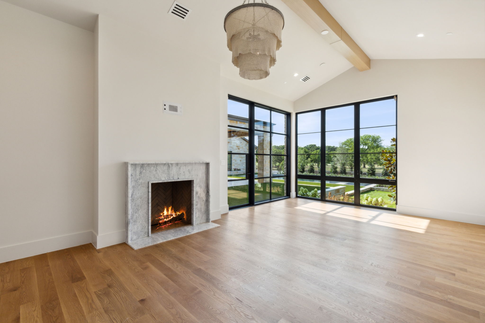 2600 Magnolia Circle — Primary Bedroom