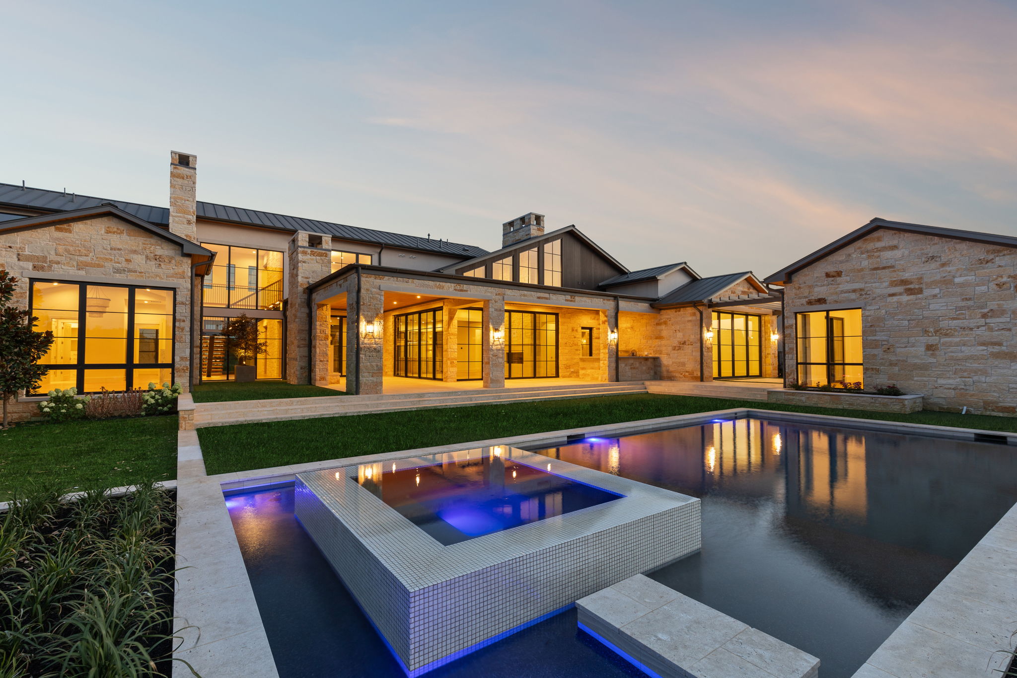 2600 Magnolia Circle — Twilight Exterior 3