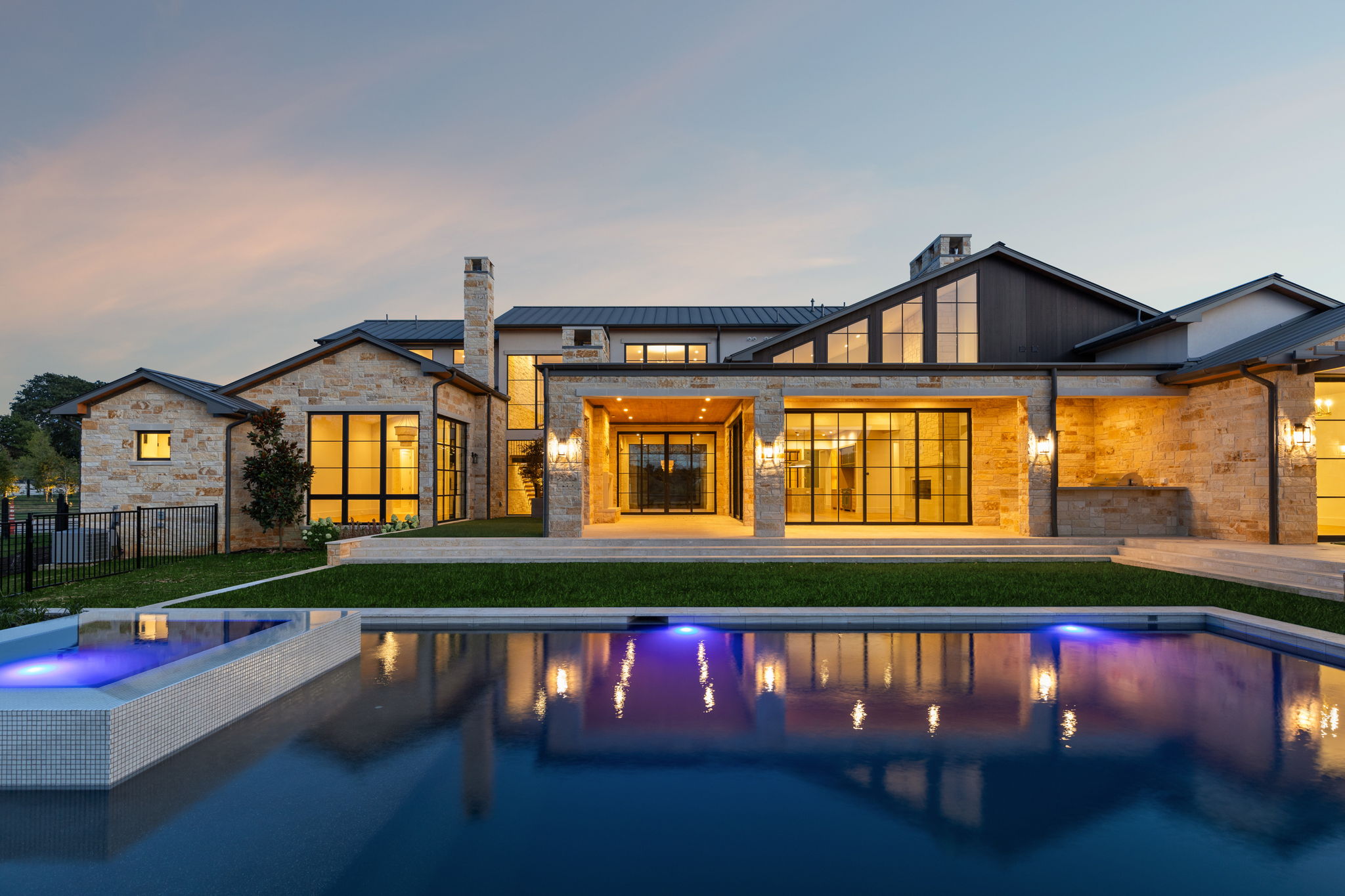 2600 Magnolia Circle — Twilight Exterior 5